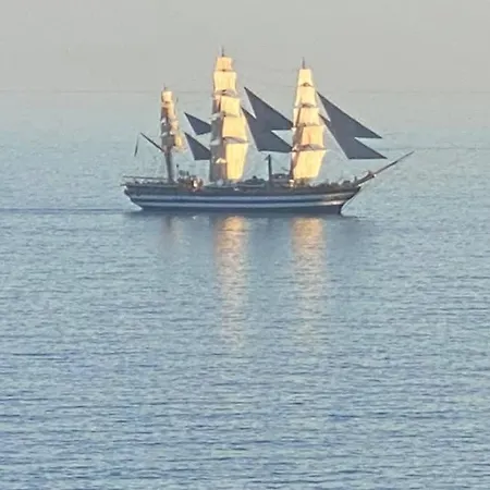 Lägenhet Luxury On The Sea